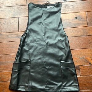 BNWT ZARA FAUX LEATHER PINAFORE DRESS 🖤